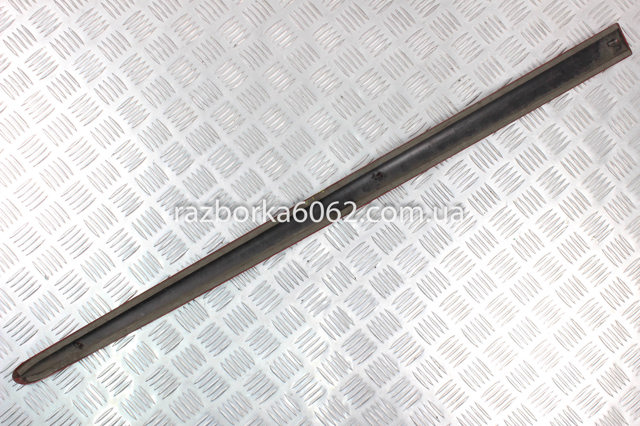 Молдинг передніх правих дверей MR957270 MITSUBISHI