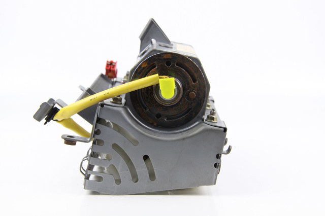 Установка подушки безпеки пасажира MR975124 MITSUBISHI