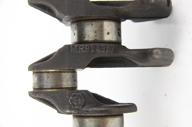 Колінчастий вал MR984366 MITSUBISHI