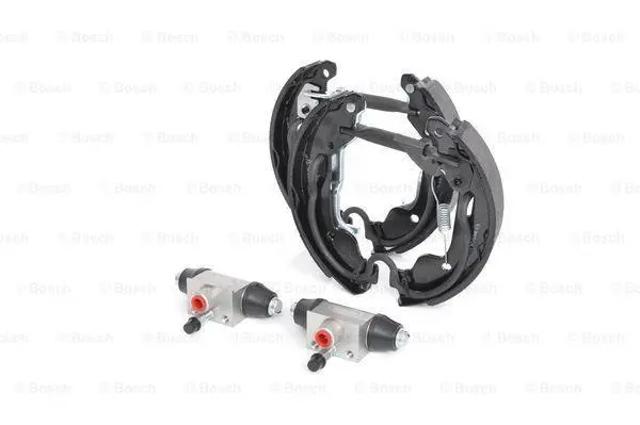 Колодки гальмові задні, барабанні 0204114648 BOSCH
