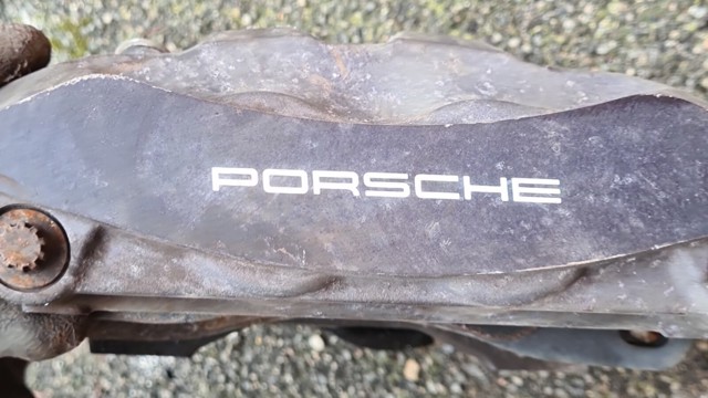 Супорт гальмівний, передній, правий 7PP615124 PORSCHE
