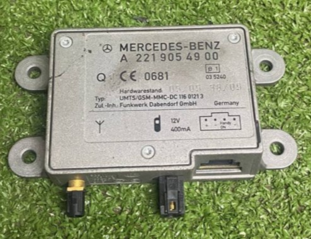 Підсилювач сигналу антени A2219054900 MERCEDES