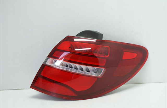 Фара задня права зовнішня A2469068800 MERCEDES