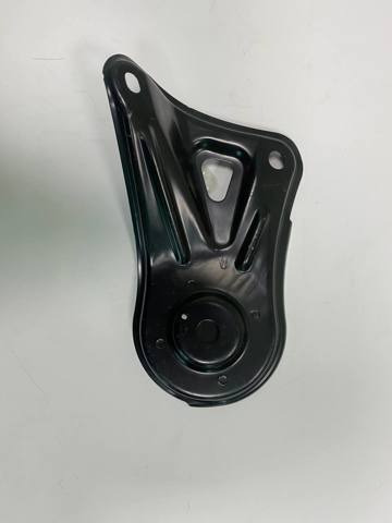 Кронштейн передньої балки 5102333060 TOYOTA