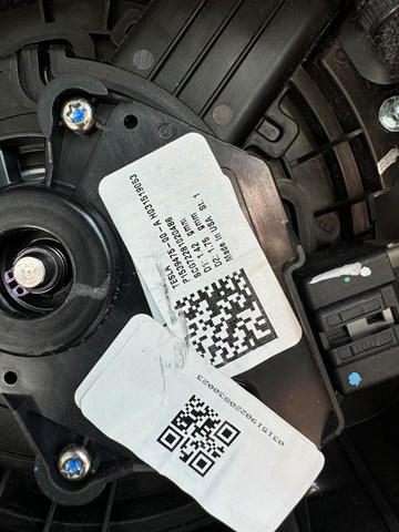 Моторчик пічки 153947500A TESLA