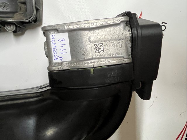 Дросільна заслінка в зборі 059129593J VAG