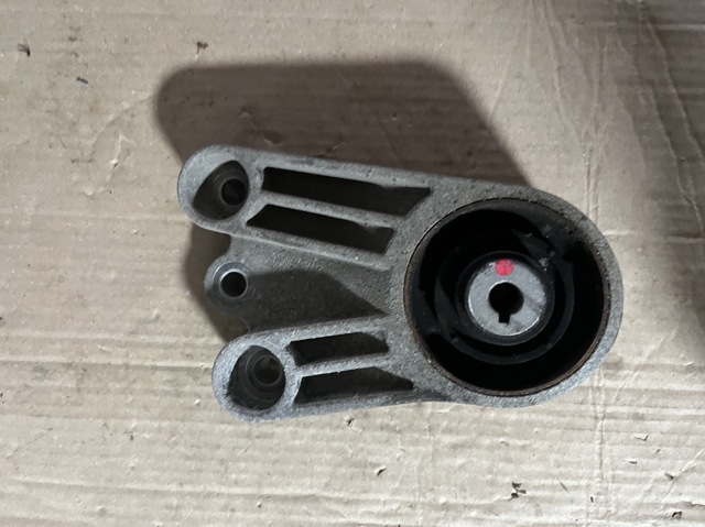 Задня опора двигуна 217A0GI000 HYUNDAI
