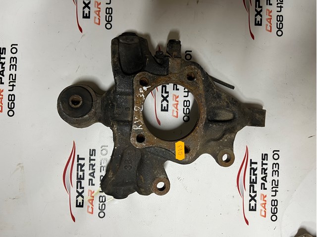 Цапфа поворотного кулака 4230548050 TOYOTA
