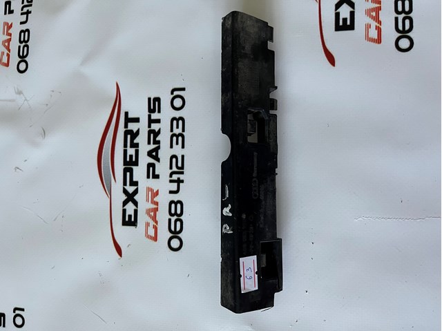 Опора порога (кріплення) 4G0853922B VAG