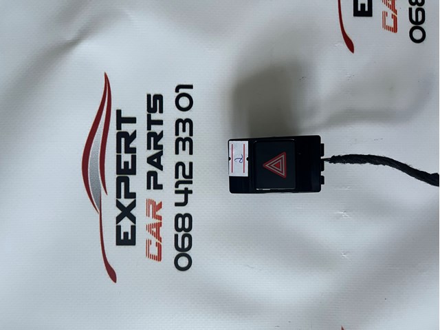 Кнопка включення аварійного сигналу 4G0941509 VAG