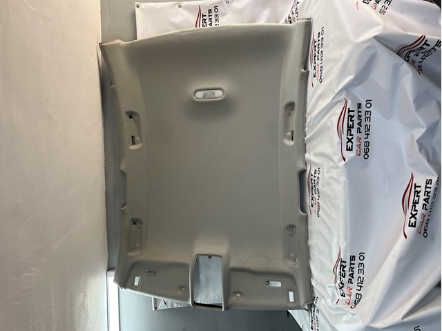 Оббивка кузова 4G5867506 VAG