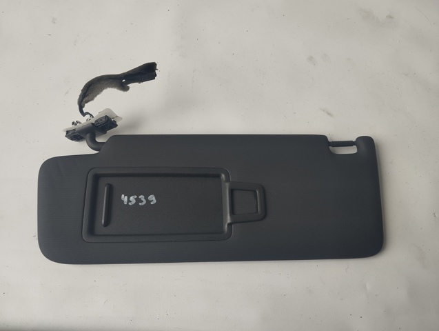 Козирок Volkswagen Golf 8