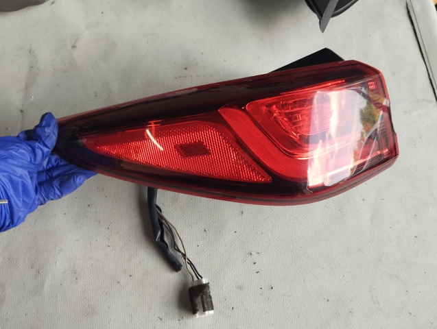 Задня ліва зовнішня фара 92401J9110 HYUNDAI