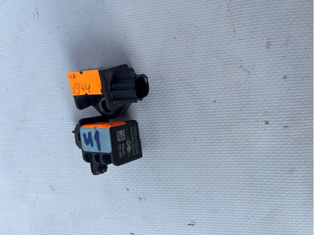 Датчик Ейрбег передній 95930F2000 HYUNDAI