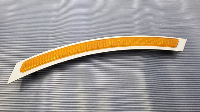 Катафот (відбивач) переднього бампера, правий 7290094 BMW