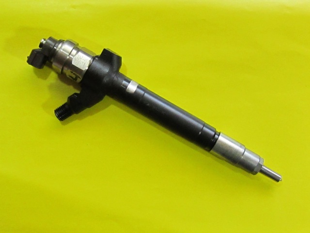 Форсунка паливна 6C1Q9K546BC FORD