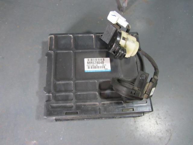 Комп'ютер двигуна MR578040 MITSUBISHI