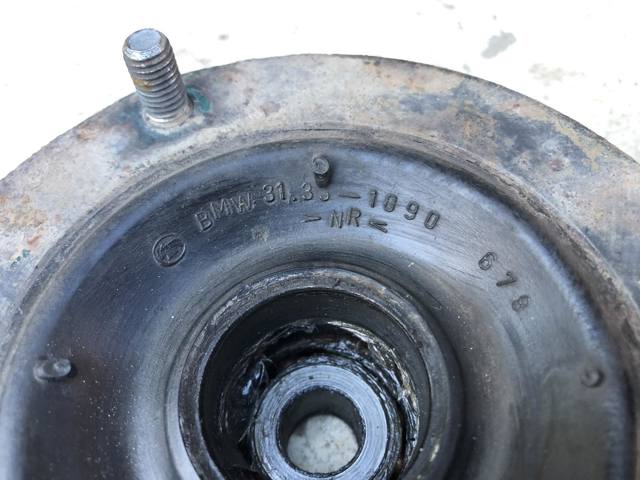 Опора стійки амортизатора переднього 31331090678 BMW
