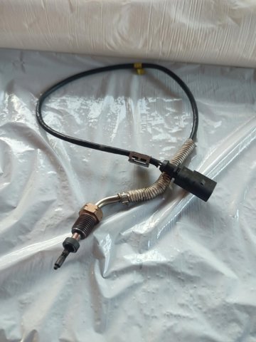 Датчик температури відпрацьованих газів (ВГ), перед турбіною 04L906088AR VAG