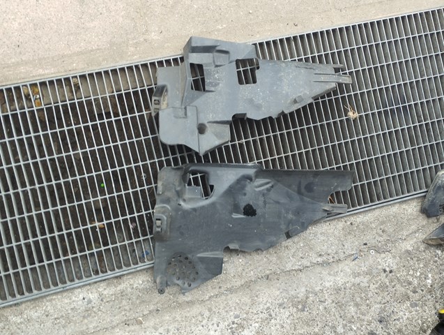 Повітропровід / дефлектор радіатора, правий 214987755R RENAULT