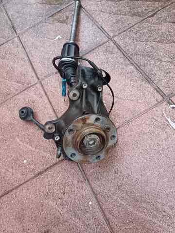 Цапфа передні праві 31216788700 BMW