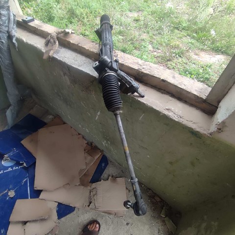 Кермова рейка 37502348 FORD