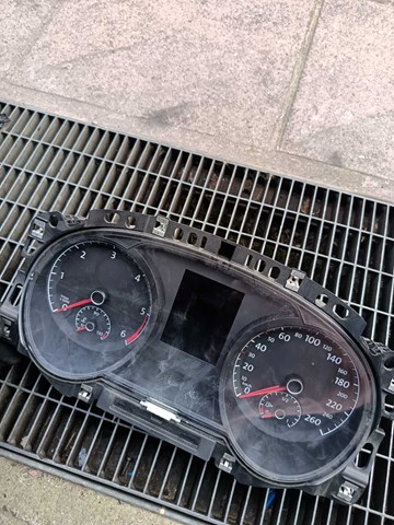 Щиток приладів (комбінація) 5G1920741B VAG