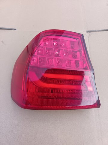 Задня ліва зовнішня фара 7154153 BMW