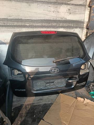 Двері багажника 737002B030 HYUNDAI