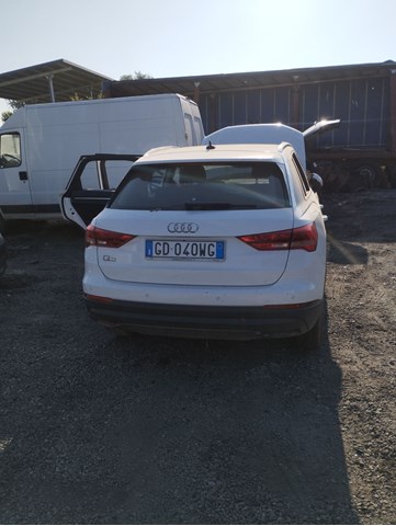 Кришка багажника кузова 83F827025 VAG