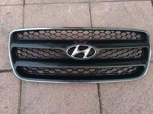 Решітка радіатора 865612B010 HYUNDAI