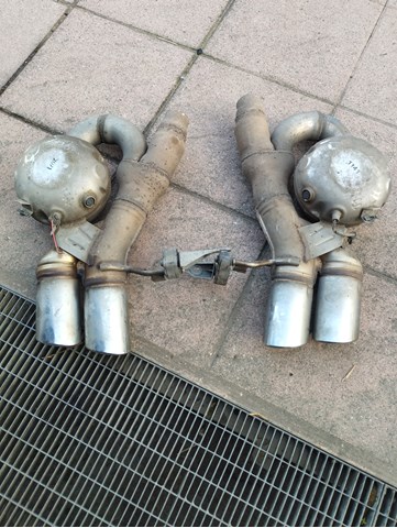 Глушилка задня 8R0253609BA VAG