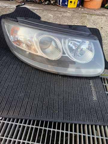 Фара передня права 921022BXXX HYUNDAI