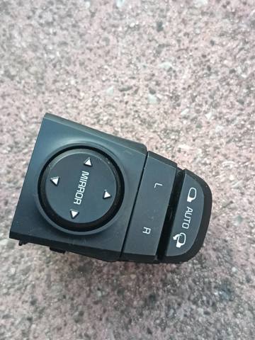Блок керування дзеркалами заднього виду 93530D9000 HYUNDAI