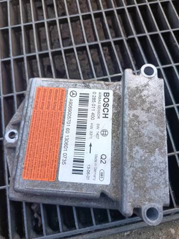 Блок управління airbag A9069005701 MERCEDES