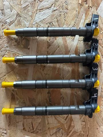 Форсунка дизельна в зборі, розпилювач + тримач 0445116030 BOSCH