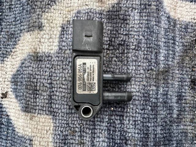 Датчик тиску вихлопних газів 076906051A VAG