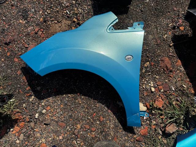 Переднє ліве крило 1673512 FORD