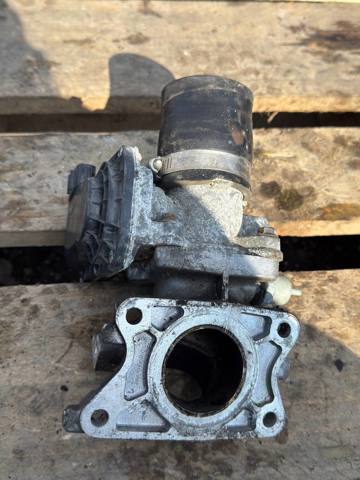 Блок дросельної заслінки 261000N030 SUBARU