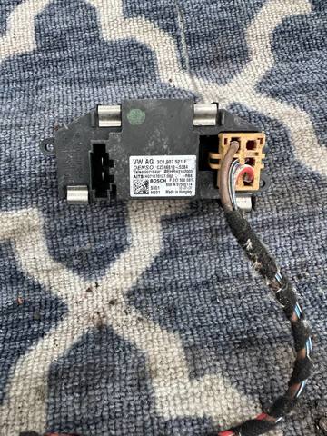 Регулятор оборотів пічки 3C0907521F VAG