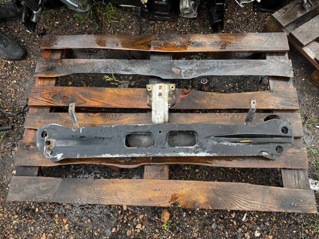 Шина бампера переднього 5256B055 MITSUBISHI
