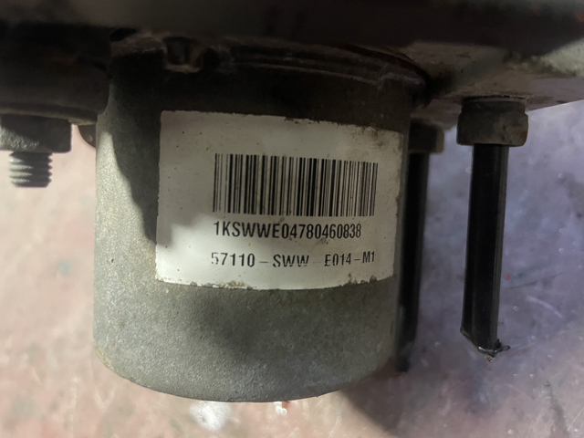 57110SWWE014M1 Honda
