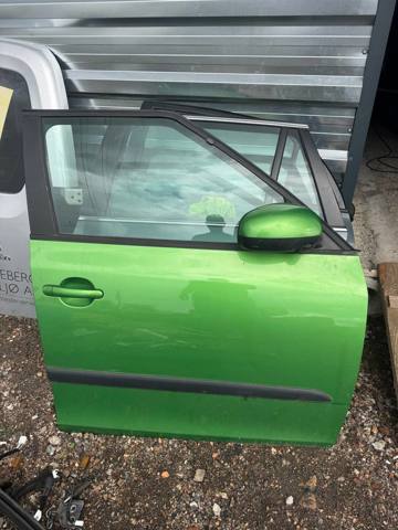 Пасажирські передні двері Skoda Fabia 2