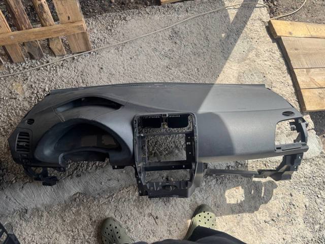 Приладова панель 682003NF4B NISSAN