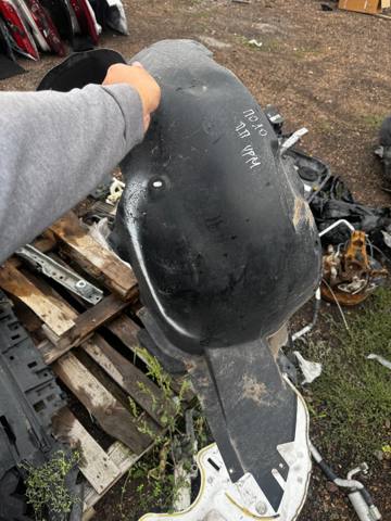 Підкрилок передній лівий 6R0809957C VAG