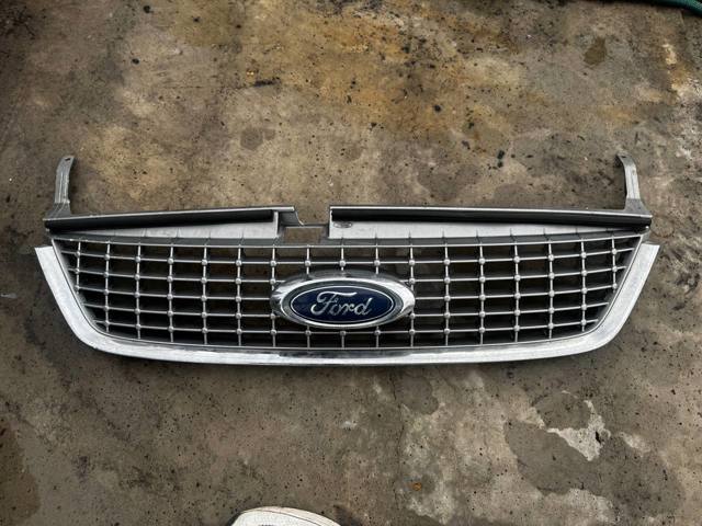 Облицювання радіатора 7S718200A FORD