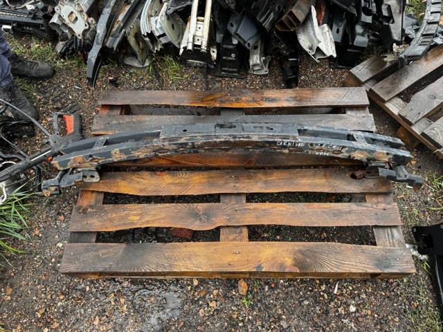 Балка бампера переднього 865304D000 HYUNDAI