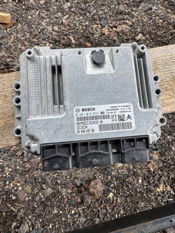 Блок двигуна 9664843780 PEUGEOT