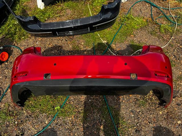 Кожух бампера заднього GJR950221 MAZDA