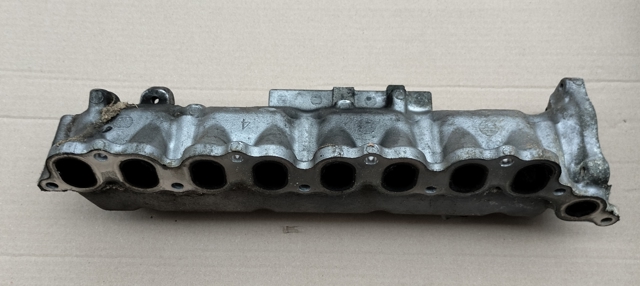 Колектор впускний 1711127011 TOYOTA